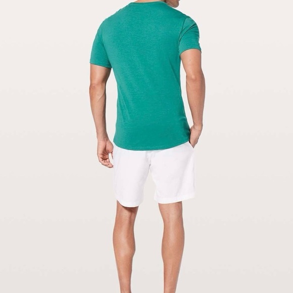 Lululemon - 5 year basic tee 🍋🇨🇦 - Picture 9 of 10